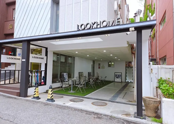 Look Hostal