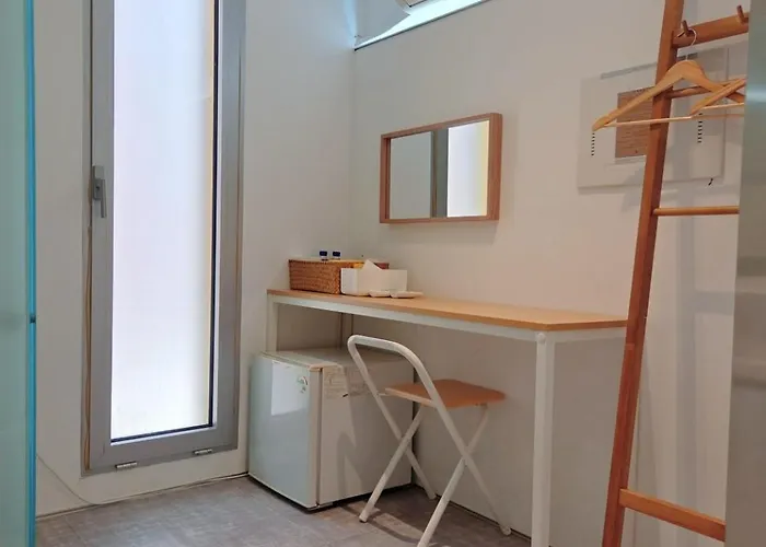Look Hostal *